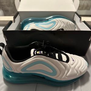 NIKE AIR MAX 720 (GS)